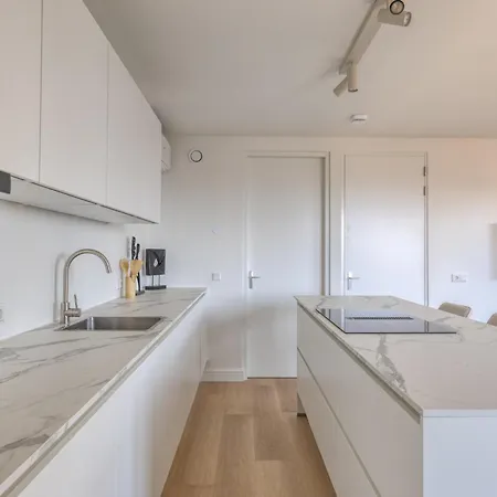Mauritsstraat C 2p Διαμέρισμα *